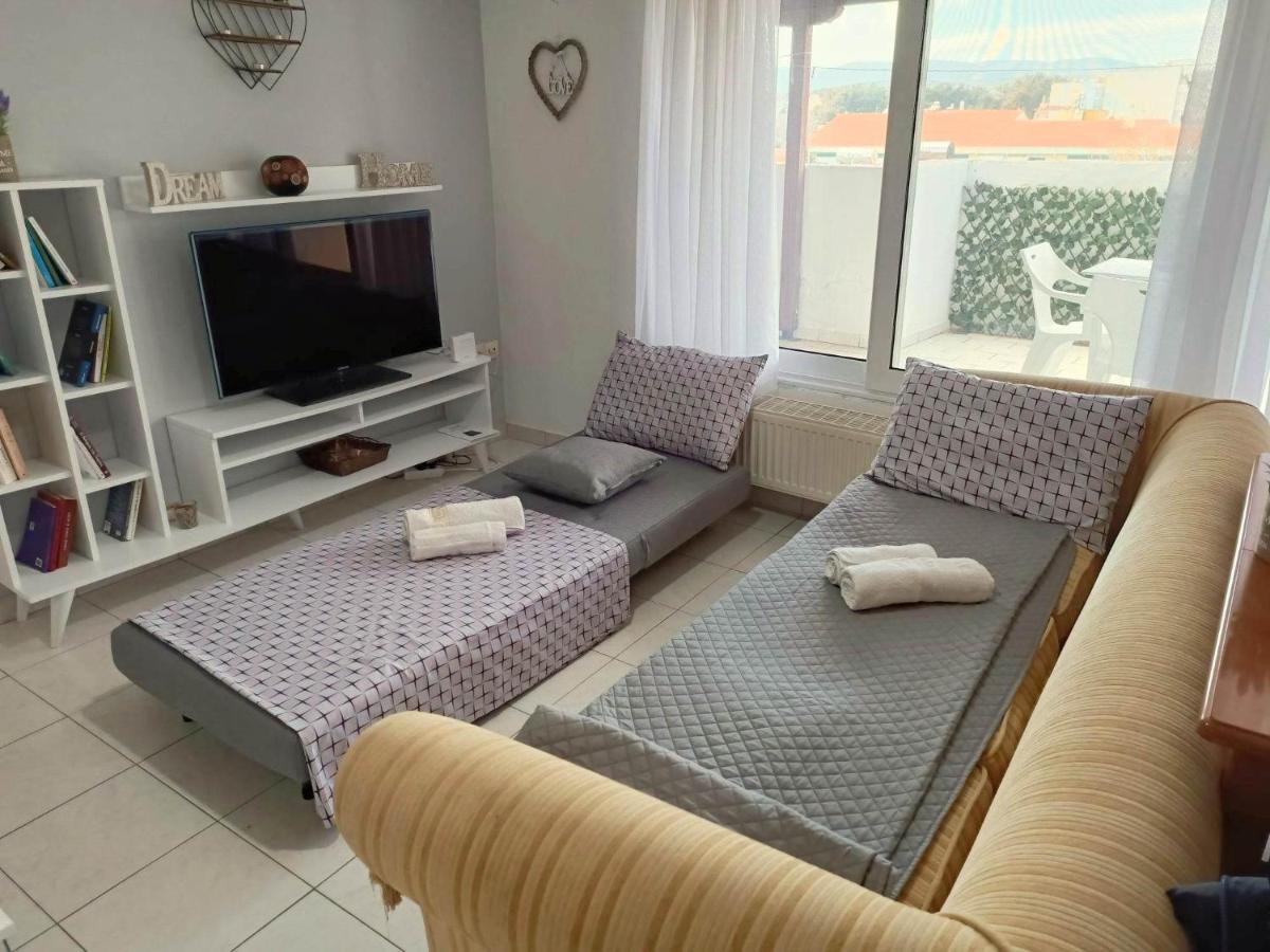 City Melody Apartment With Private Parking Alexandroupoli Exterior photo